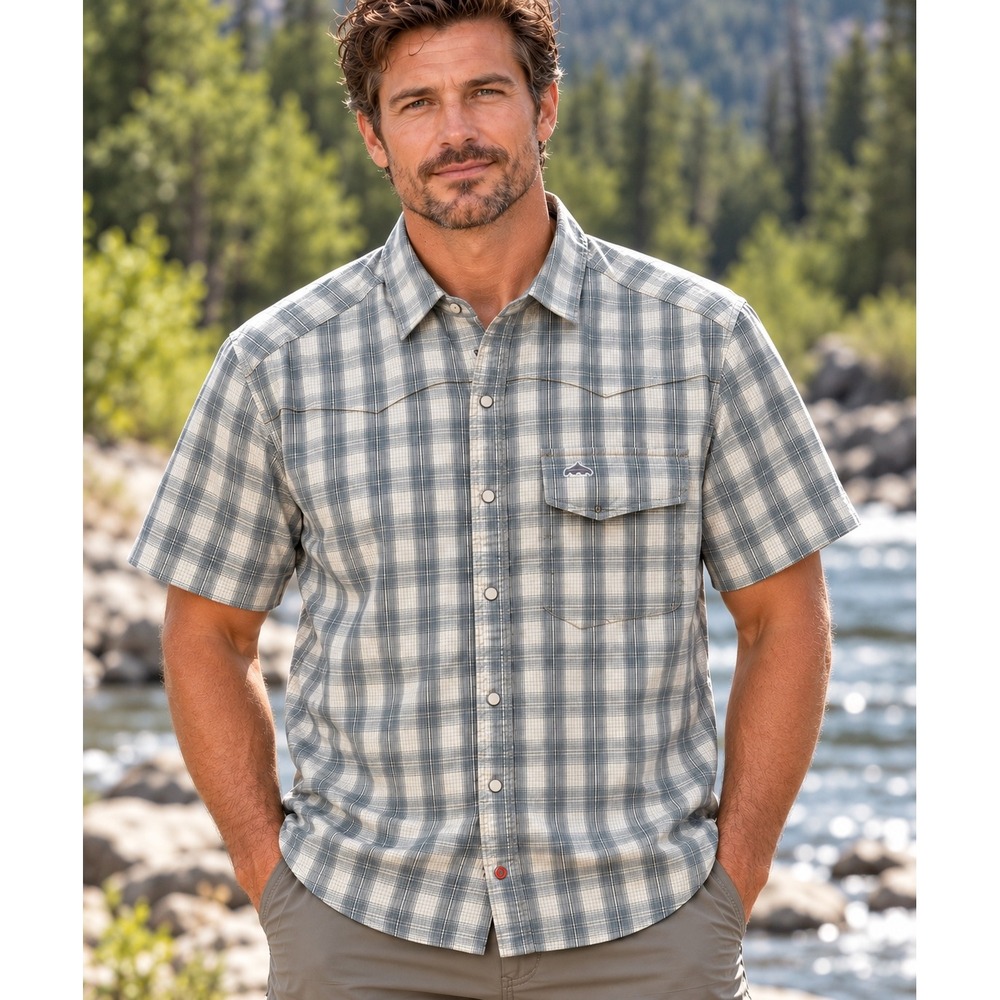 Simms Big Sky Fishing Shirt Mens L Blue Plaid Snap Front Vented Short Sleeve